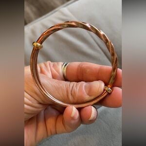 Vintage-Inspired Copper Twist Bangle Bracelet - Women's Jewelry